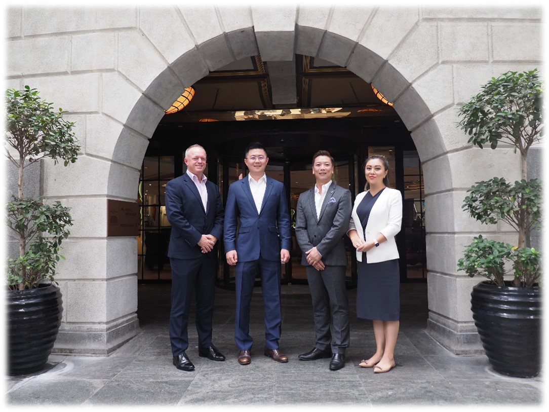 From left: Craig Bond (Managing Director, La Vie), Jerry Xu (CEO and Founder, La Vie),Mark Wong (Senior Vice President Asia Pacific, SLH), Shellia Chang (Group Director of Sales and Distribution, La Vie)