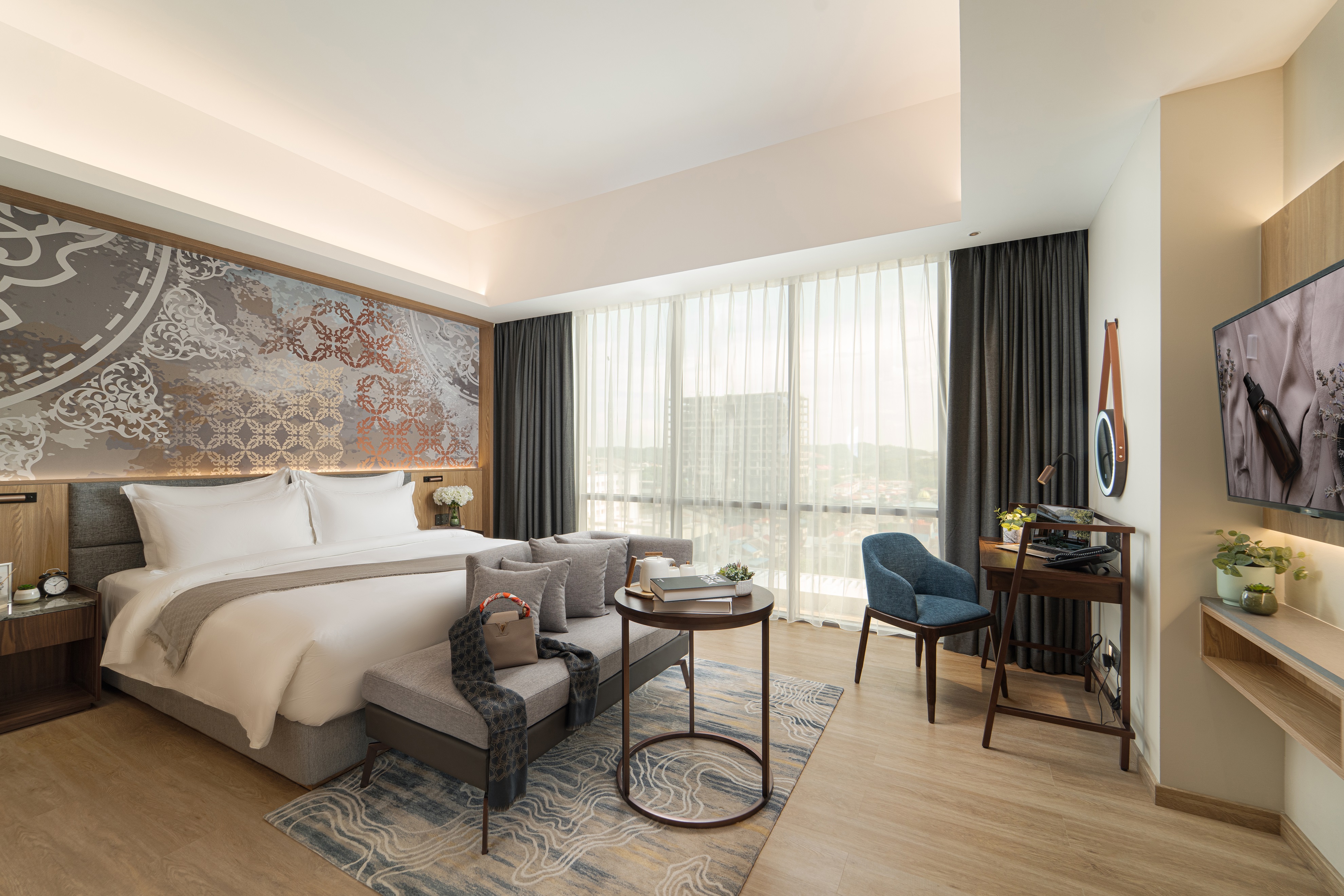 Ascott’s new property openings in 2024 have ushered the Oakwood brand into popular resort destinations. Oakwood Hotel & Apartments Grand Batam opened in Batam, Indonesia in July 2024.