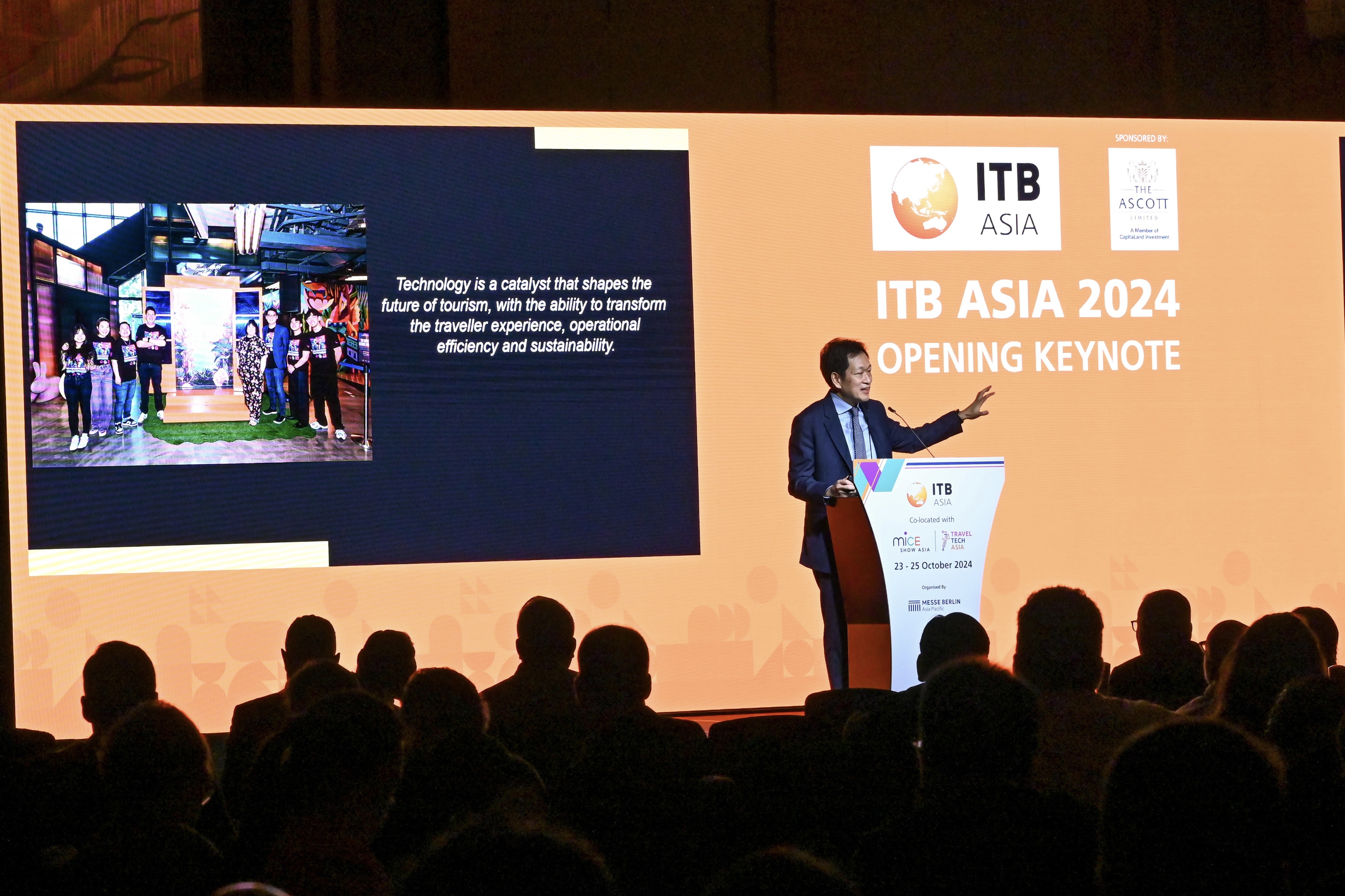 Mr Kevin Goh, CEO for Ascott and CLI Lodging, delivered a keynote address titled “Navigating the Future of Travel – Embracing Technological Innovations” at the opening of the ITB Asia 2024 on Wednesday, 23 October. This year marked Ascott’s largest participation to-date at the region’s premier travel trade show and convention as the company marked its 40th anniversary and transformation as a global hospitality company.