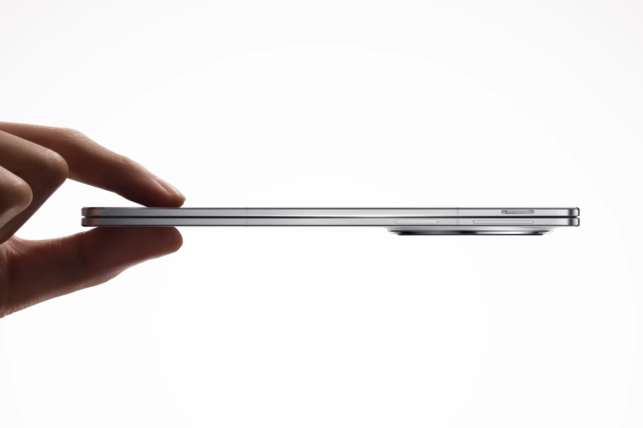 OPPO Find N5 measures just 8.93mm thin and is a featherweight 229g