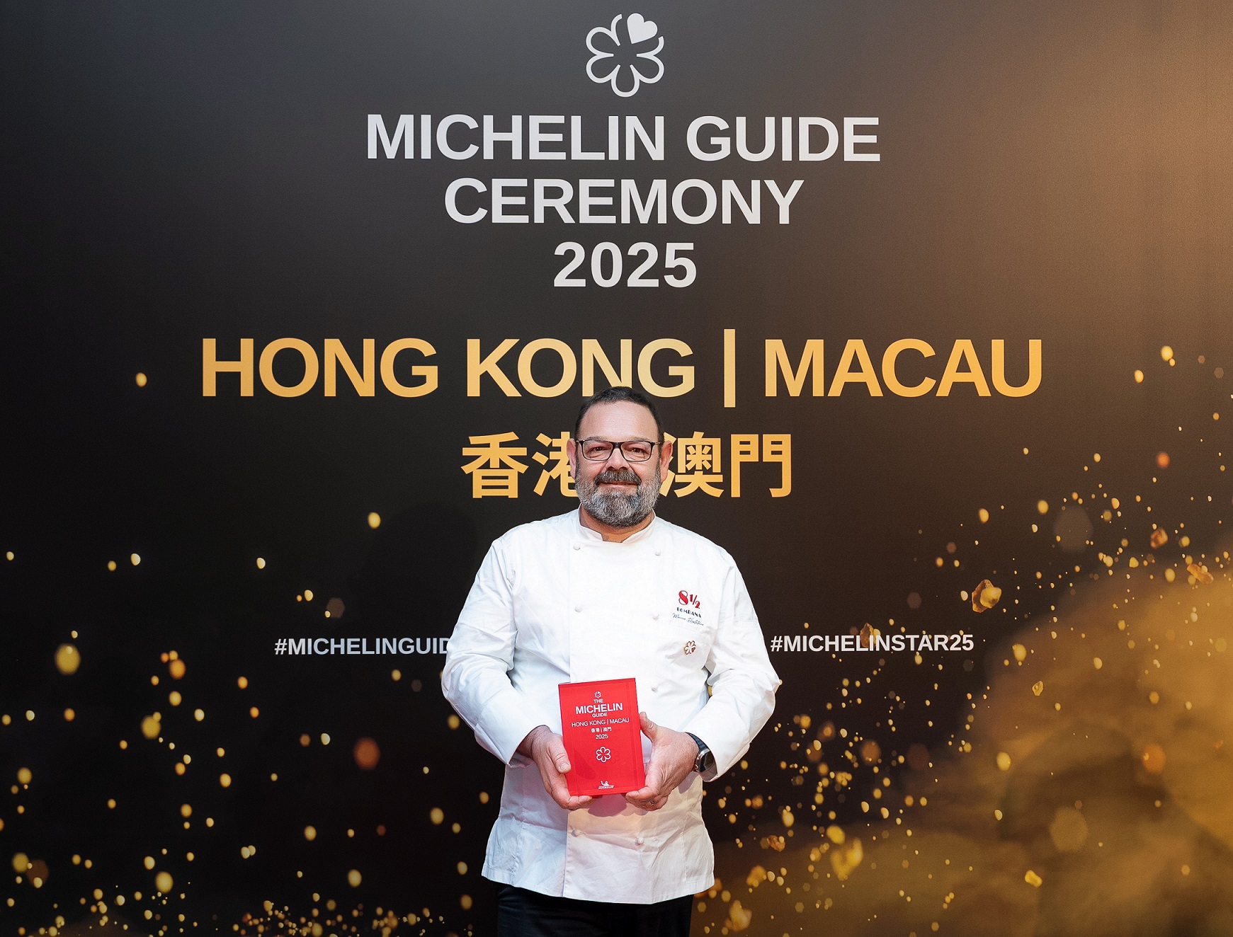 For a standout ten consecutive years, 8½ Otto e Mezzo BOMBANA at Galaxy Macau has held its Michelin one-star honor. The new Executive Chef Marino D'Antonio accepted the award on behalf the team.