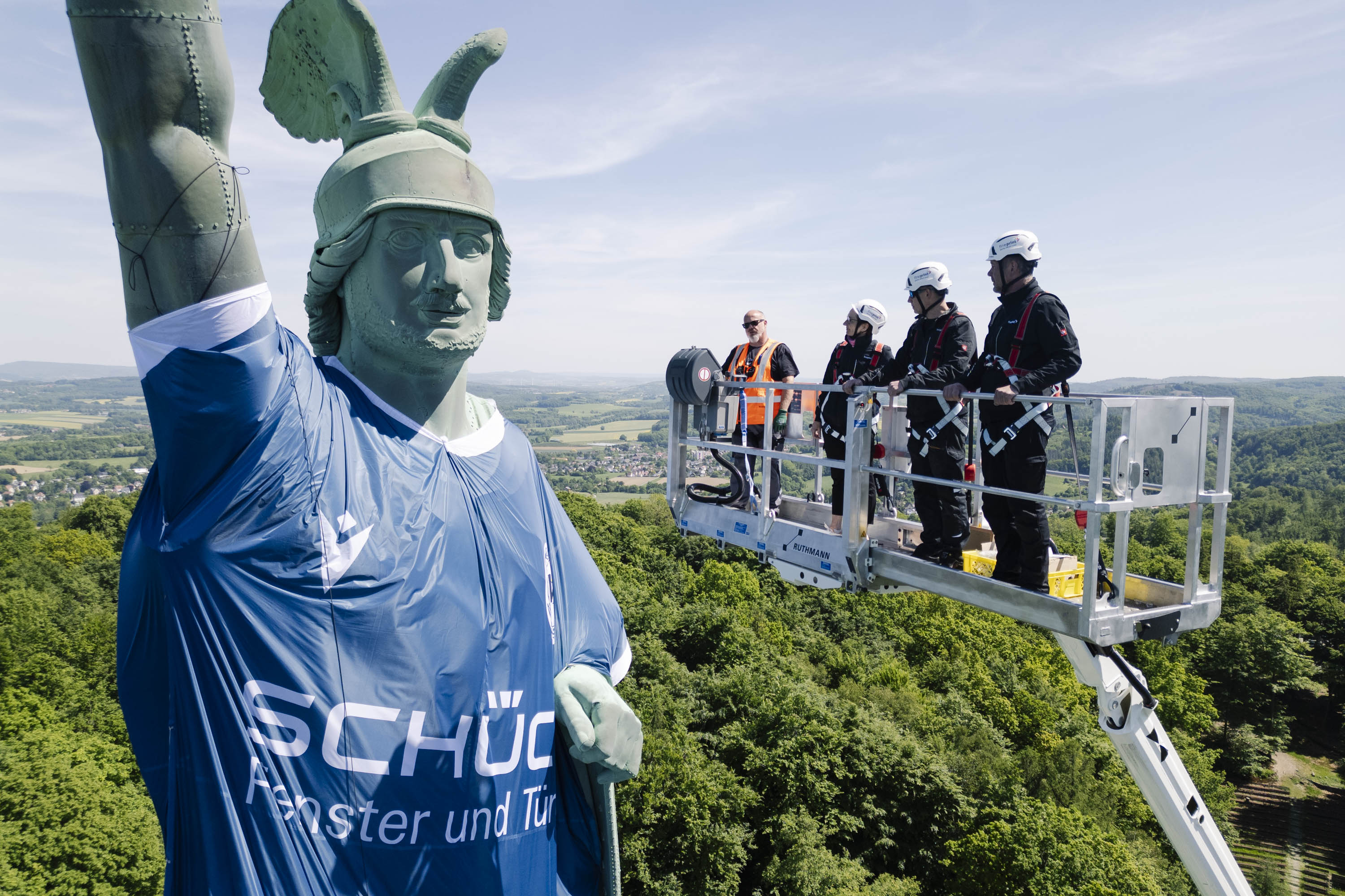 (Photographer: Stefan Brückner, Usage rights: Schüco International KG) Measuring 53.46 metres in height, including its pedestal, Hermann